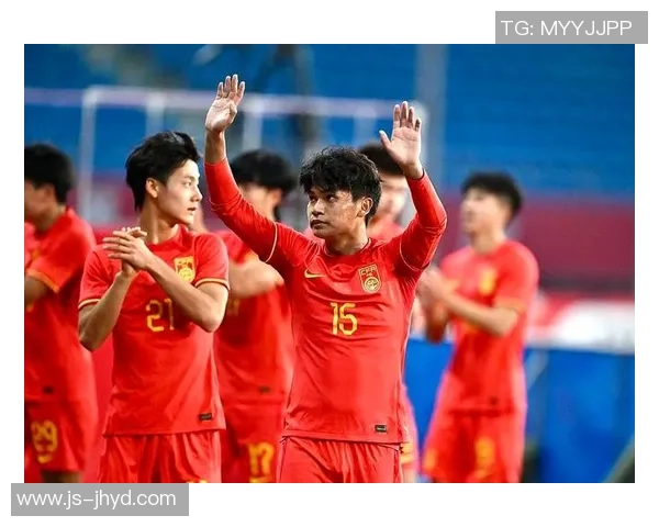 U22国足迎战泰国队全力争胜展现年轻力量与拼搏精神