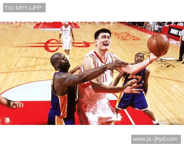 姚明领衔火箭对决热火的经典之战回顾与精彩瞬间解析